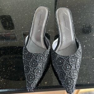 Valerie Steven’s charcoal colored kitten heel